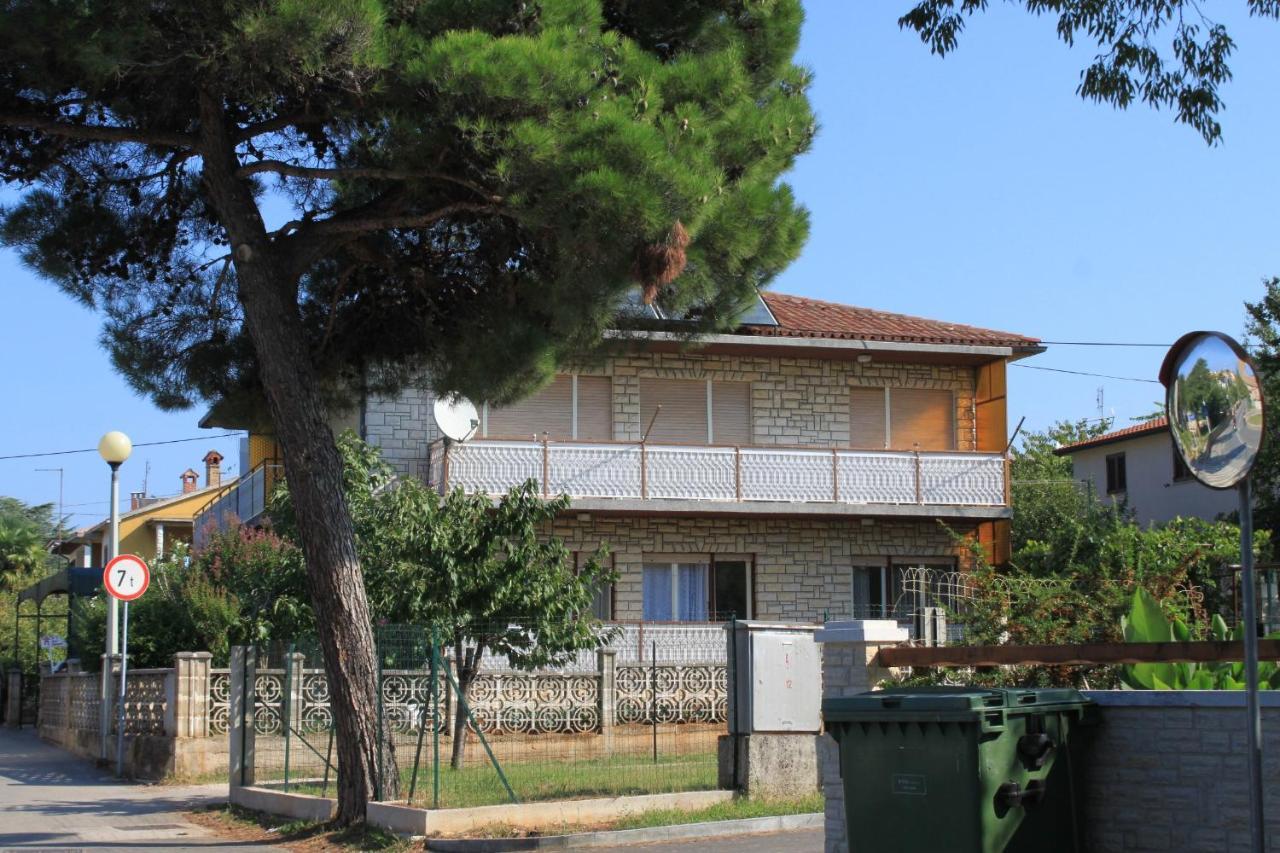Apartments With A Parking Space Umag - 7066 מראה חיצוני תמונה