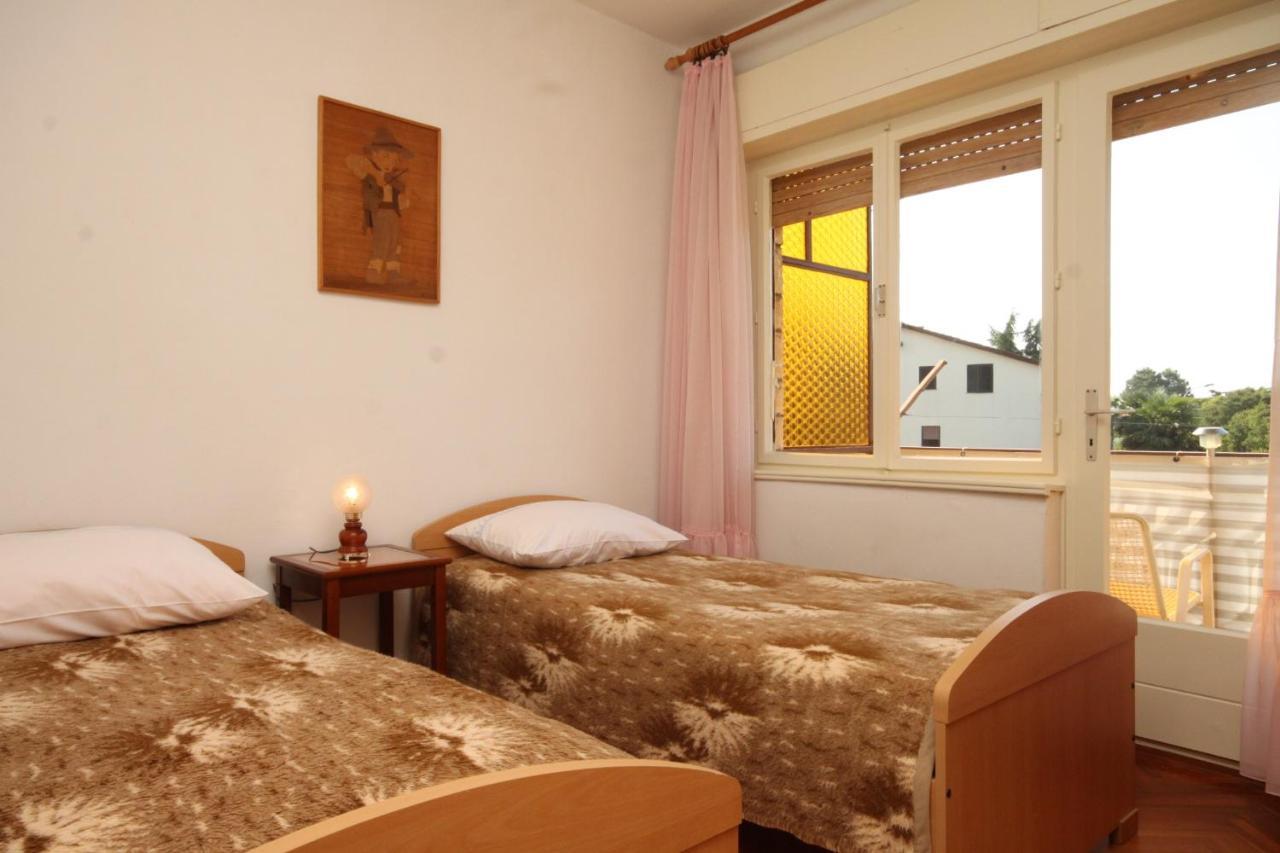 Apartments With A Parking Space Umag - 7066 מראה חיצוני תמונה